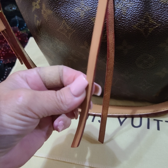 Louis Vuitton Petite Noe Bag - Picture 2 of 16